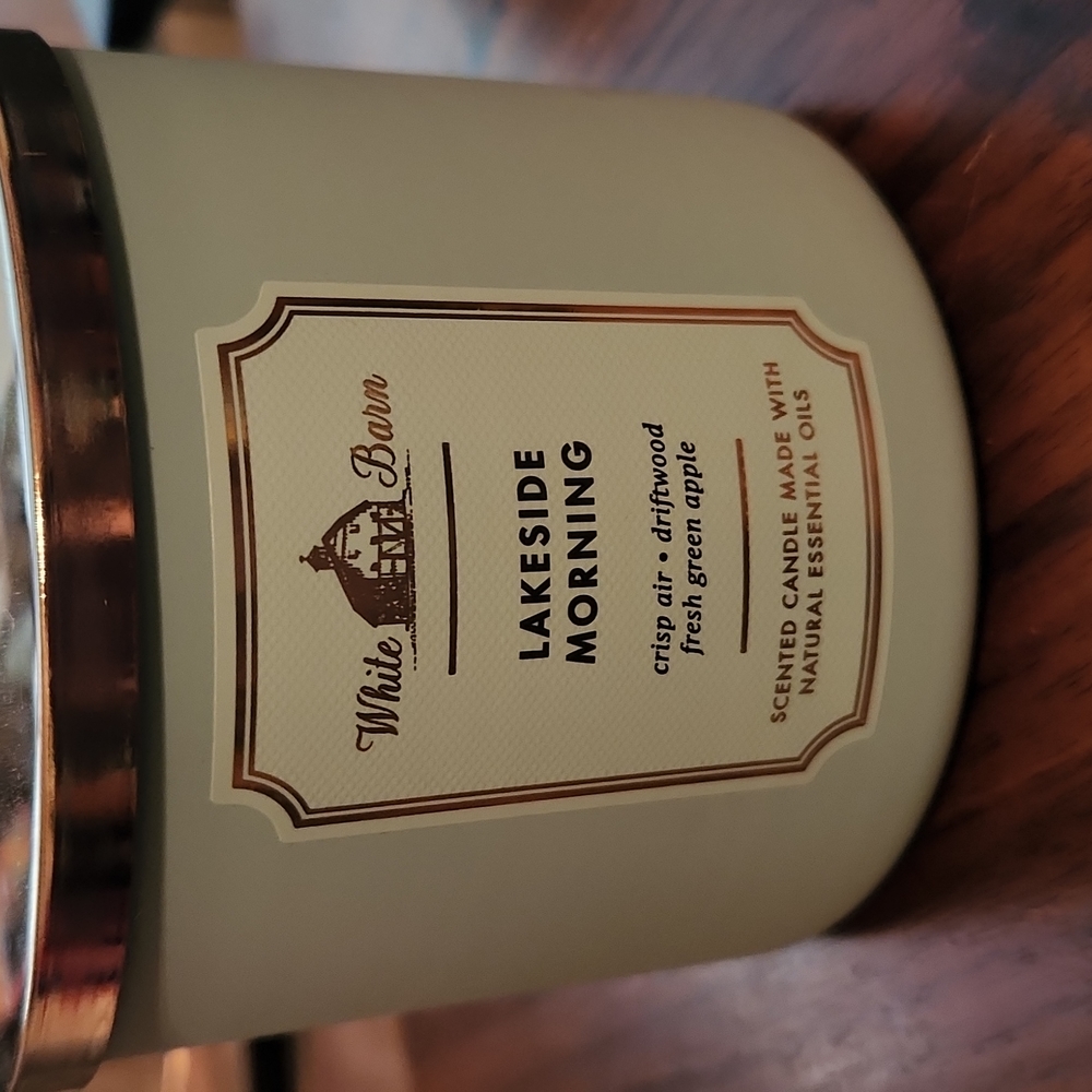 NWT  Bath & Body Works candle Lakeside Morning